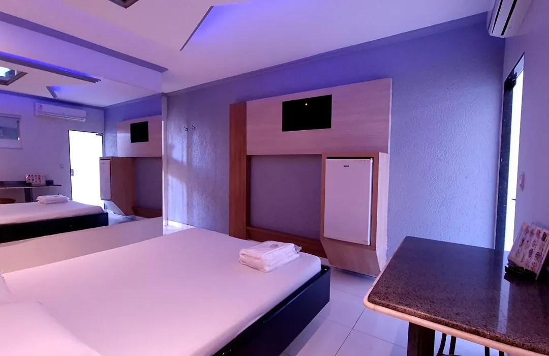 Gran Motel Gyn-1