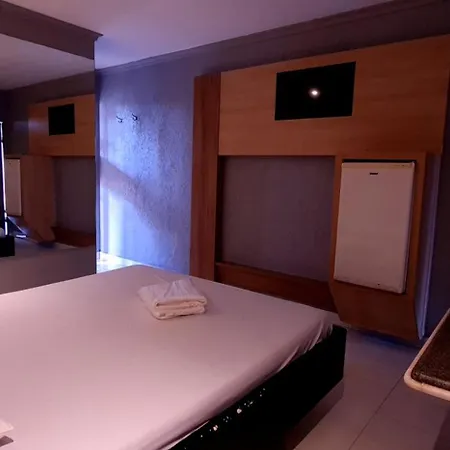 Gran Motel Gyn-3